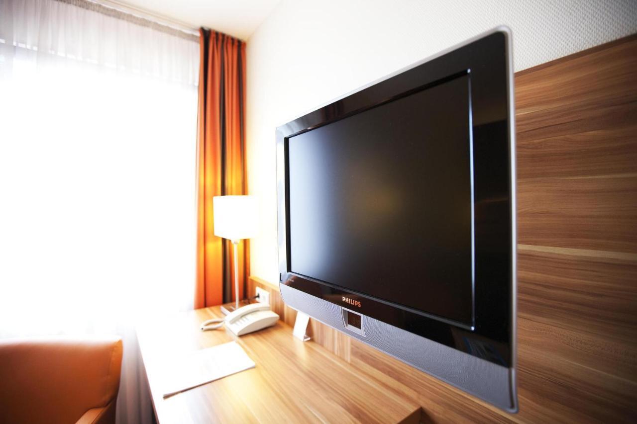 Hotel Hirsch Leonberg Bilik gambar
